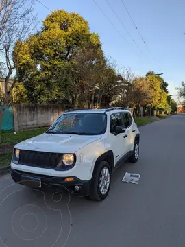 Jeep Renegade Sport usado (2019) color Blanco precio $20.000.000