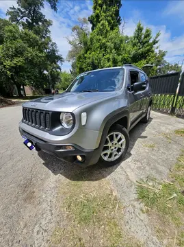 Jeep Renegade Sport usado (2021) color Gris precio u$s16.800