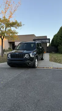Jeep Renegade Sport usado (2020) color Negro precio u$s20.500