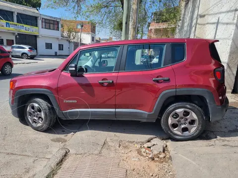 Jeep Renegade Sport usado (2018) color Rojo precio u$s15.000