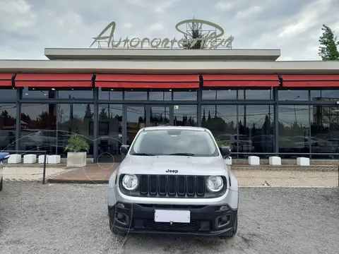 Jeep Renegade RENEGADE 1.8 4X2 SPORT PLUS usado (2017) color Gris precio u$s17.000