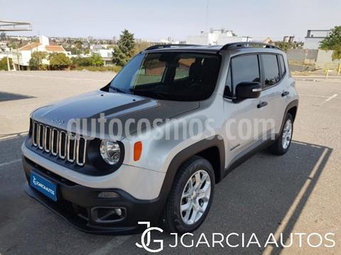foto Jeep Renegade Sport usado (2018) precio $2.450.000