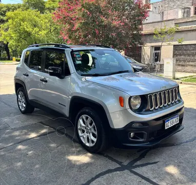 Jeep Renegade Sport Aut usado (2018) color Gris Claro precio $19.000.000