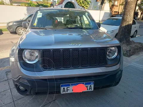 Jeep Renegade Sport Plus usado (2022) color Plata precio $29.000.000
