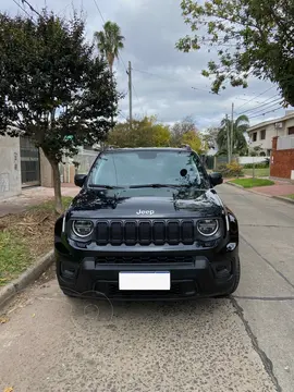 Jeep Renegade Sport Aut usado (2023) color Negro Carbon precio $28.500.000