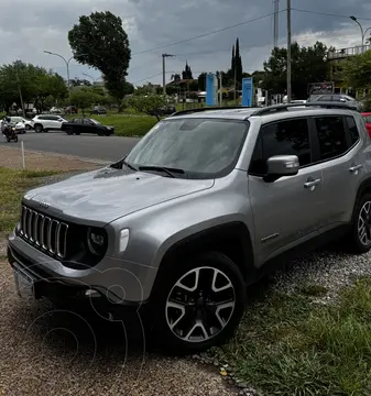 Jeep Renegade Longitude Aut usado (2020) color Gris precio u$s23.800