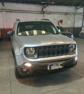 Jeep Renegade Sport Aut usado (2022) color Gris precio $29.600.000