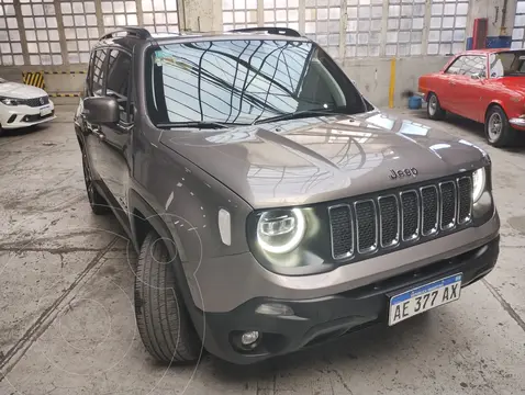 Jeep Renegade Longitude Aut usado (2017) color Gris Carbono precio $30.800.000