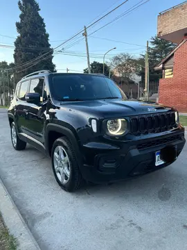 Jeep Renegade Sport Aut usado (2025) color Negro precio $33.000.000