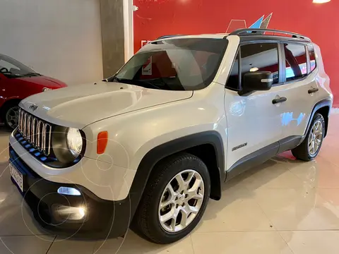 Jeep Renegade Sport Aut usado (2018) color Blanco precio $7.000.000