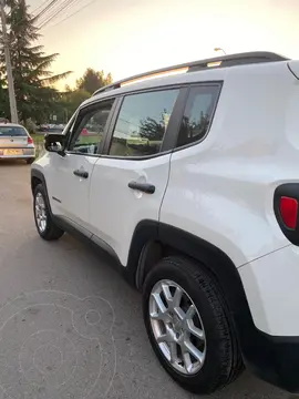 Jeep Renegade 1.8L Sport LX Aut usado (2022) color Blanco precio $13.980.000