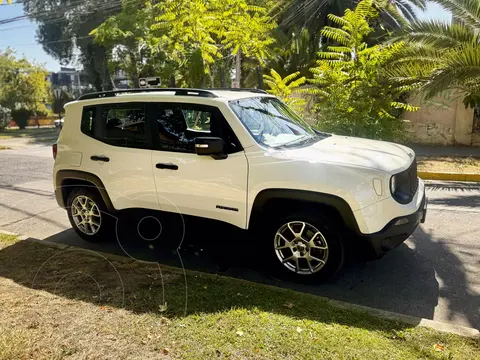 Jeep Renegade 1.8L Sport LX usado (2019) color Blanco precio $12.500.000