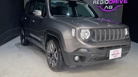 Jeep Renegade Latitude usado (2022) color Gris Ceniza precio $384,900