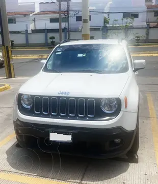 Jeep Renegade Latitude usado (2017) color Blanco precio $243,000