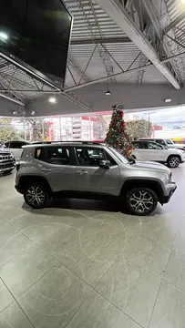 Jeep Renegade Latitude usado (2025) color Plata precio $500,900