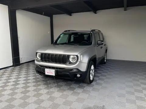 Jeep Renegade Sport usado (2022) color plateado precio $279,000