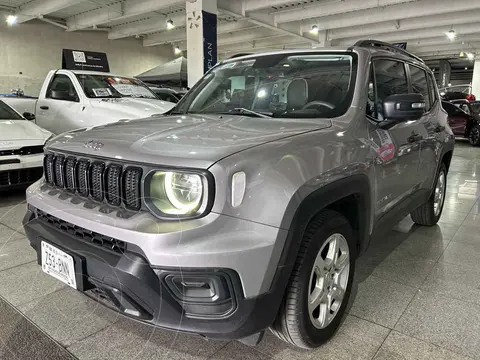 Jeep Renegade Latitude usado (2024) color Plata precio $345,000
