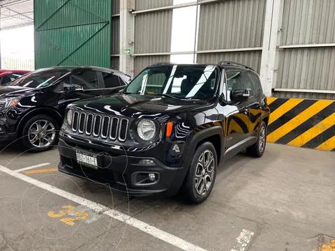Jeep Renegade 4x2 Latitude Aut usado (2017) color Negro financiado en mensualidades(enganche $68,000 mensualidades desde $5,750)