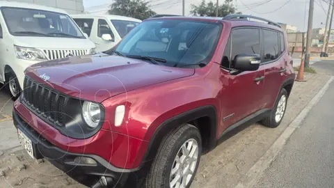 Jeep Renegade Sport Aut usado (2022) color Rojo precio u$s18,000