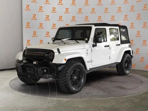 Jeep Wrangler Unlimited Unlimited Sahara Winter Edition 4x4 3.6L Aut usado (2017) color Blanco financiado en mensualidades(enganche $143,499 mensualidades desde $11,480)