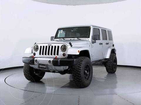 Jeep Wrangler Unlimited Unlimited Sahara 4x4 3.8L Aut usado (2012) color Plata precio $473,999