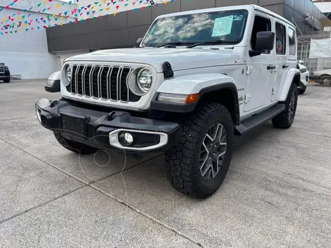 Jeep Wrangler Unlimited SAHARA 2.0L TURBO 4X4 usado (2024) color Blanco financiado en mensualidades(enganche $202,400 mensualidades desde $22,723)