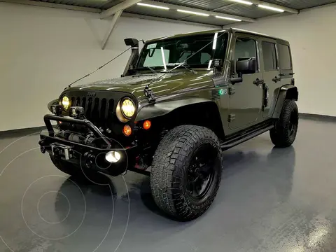 Jeep Wrangler Unlimited Unlimited Sahara 4x4 3.6L Aut usado (2015) color Verde Oscuro precio $498,000