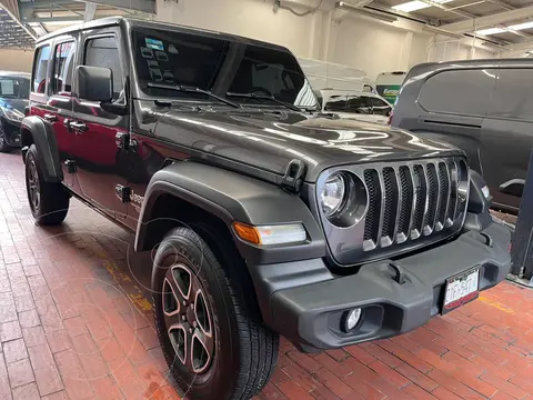 Jeep Wrangler Unlimited Unlimited Sport S 4x4 3.6L Aut usado (2021) color Gris precio $745,000