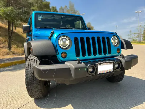 Jeep Wrangler Unlimited Unlimited X 4x2 3.8L Aut usado (2010) color Negro precio $299,000