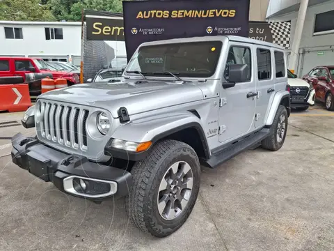 Jeep Wrangler Unlimited Sahara usado (2023) color Plata financiado en mensualidades(enganche $155,000 mensualidades desde $18,852)