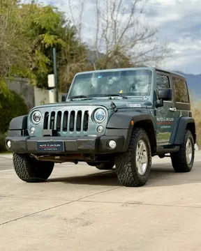 Jeep Wrangler Sport 3.6L 2P usado (2014) color Verde precio $19.590.000