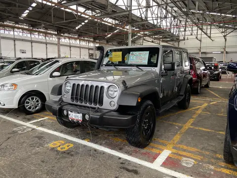 Jeep Wrangler Sahara 4x4 3.6L Aut usado (2018) color Plata Martillado precio $539,900