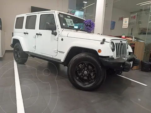Jeep Wrangler Sahara 4x4 3.6L Aut usado (2017) color Blanco precio $669,999