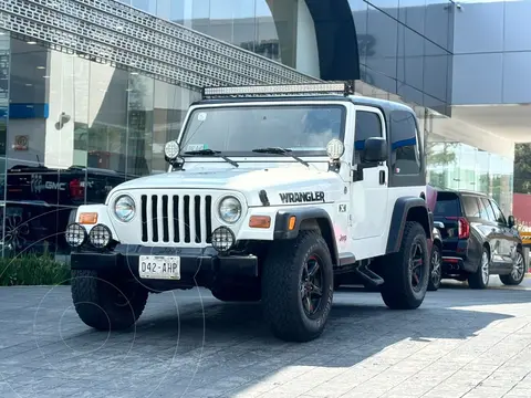 Jeep Wrangler X 4x4 3.8L usado (2006) color Blanco precio $313,000