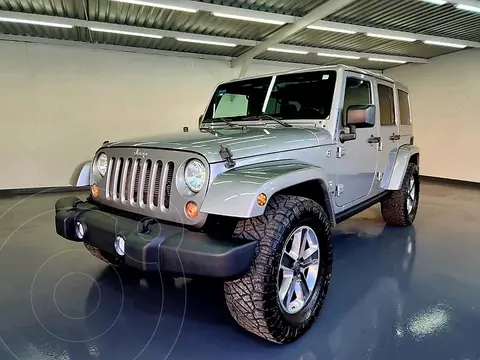 Jeep Wrangler Sahara 4x4 3.6L Aut usado (2014) color Plata precio $489,000