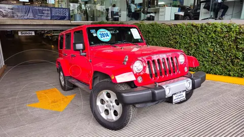 Jeep Wrangler Sahara 4x4 3.6L Aut usado (2014) color Rojo precio $495,900