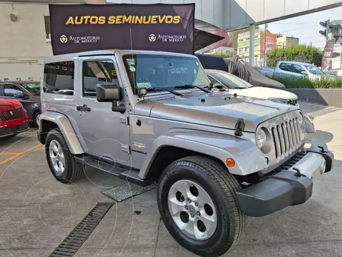 Jeep Wrangler Sahara 4x4 3.6L Aut usado (2015) color Plata precio $390,000