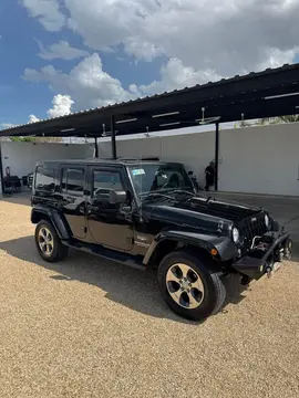 Jeep Wrangler Sahara 4x4 3.6L Aut usado (2015) color Negro precio $420,000