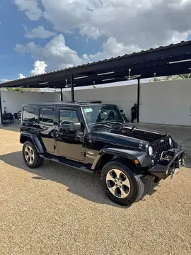 Jeep Wrangler Sahara 4x4 3.6L Aut usado (2015) color Negro precio $400,000