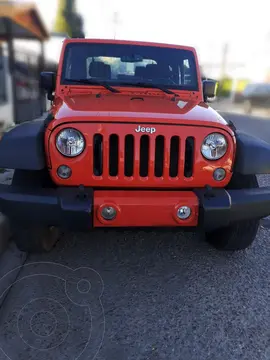 Jeep Wrangler Sport MTX 4x4 3.6L usado (2015) color Naranja precio $280,000