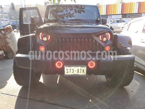 Jeep Wrangler JK Sahara 4x4 3.6L Aut usado (2015) color Negro precio $550,000