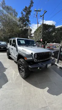 Jeep Wrangler Rubicon usado (2024) color Plata precio $1,224,900