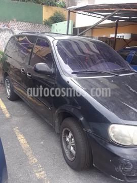 foto Kia Carnival GS Auto. usado (2002) color Negro precio u$s2.200