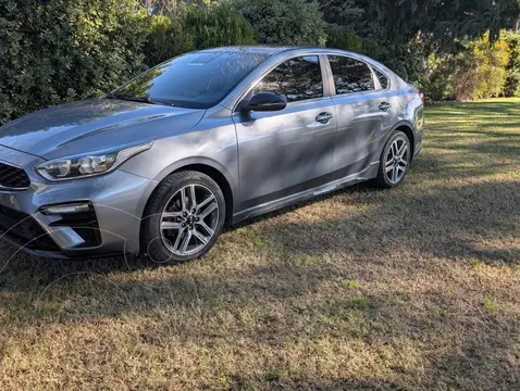 KIA Cerato SX 2.0 Aut GT-Line usado (2021) color Gris precio $28.000.000
