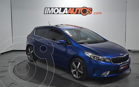 KIA Cerato SX 2.0 Aut usado (2018) color Azul Barents precio $2.150.000