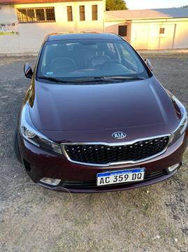 foto KIA Cerato SX 2.0 Aut usado (2018) color Rojo precio $2.400.000