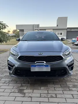 KIA Cerato SX 2.0 Aut GT-Line usado (2020) color Gris precio u$s22.500