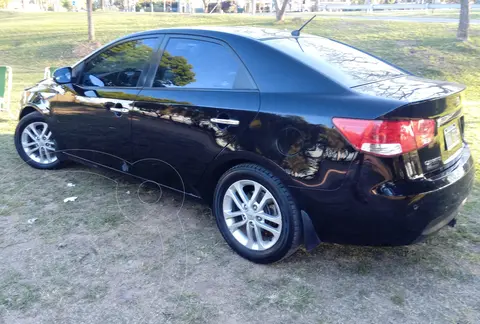 KIA Cerato Forte SX 2.0 Elegance Aut usado (2011) color Negro precio $12.350.000
