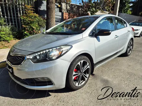 Kia Cerato SX 1.6L usado (2015) color Plata precio $7.480.000
