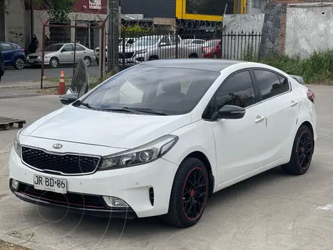 Kia Cerato 1.6L EX Special Pack Full usado (2017) color Blanco precio $8.850.000